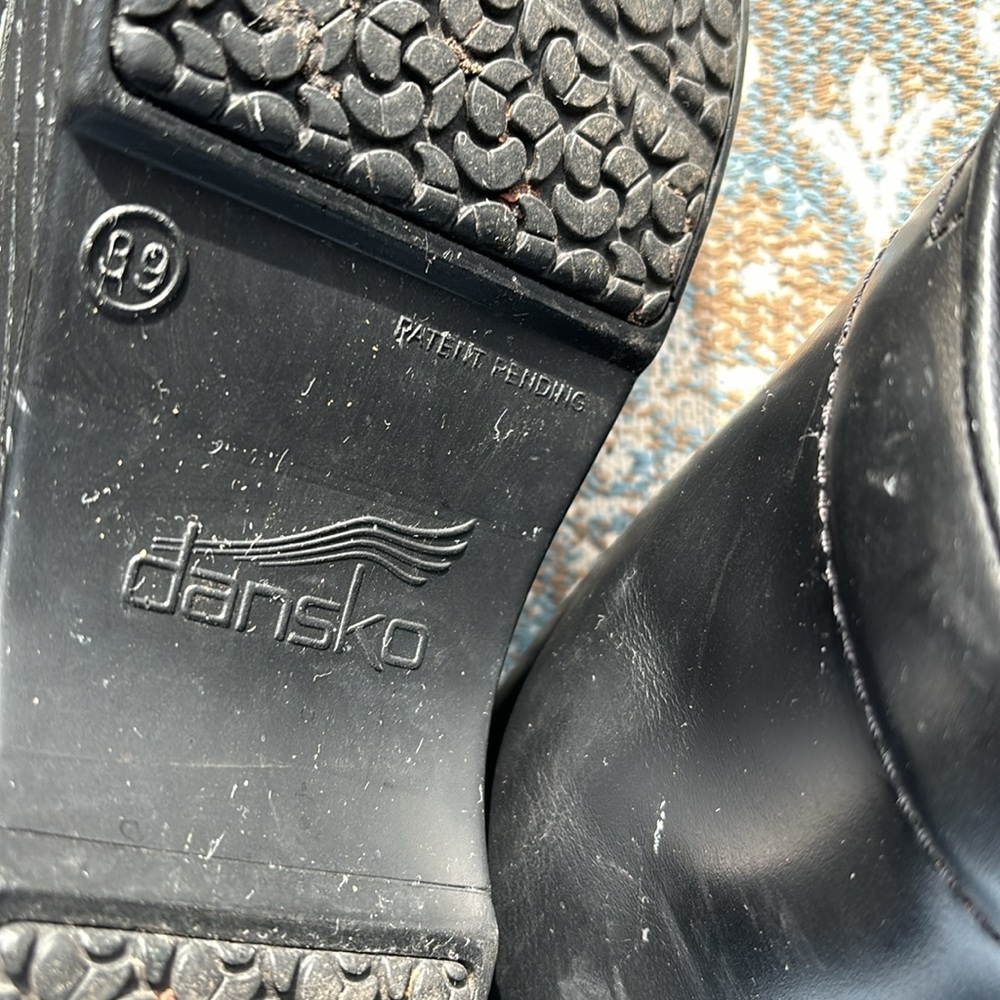 Comfortable Working Shoe For All Day Wear View 3
